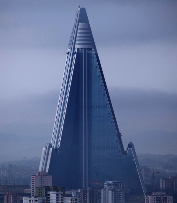 Отель Рюген (Ryugyong Hotel), Пхеньян