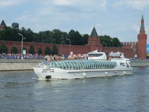 Moscow City Racing 2010: Пафосный кораблик