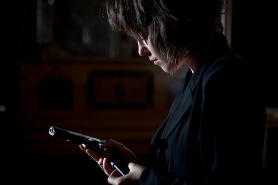 Чужая с игрушками