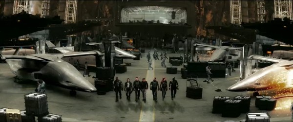 База G.I. Joe - имитация бурной деятельности вокруг дружественных леталок.