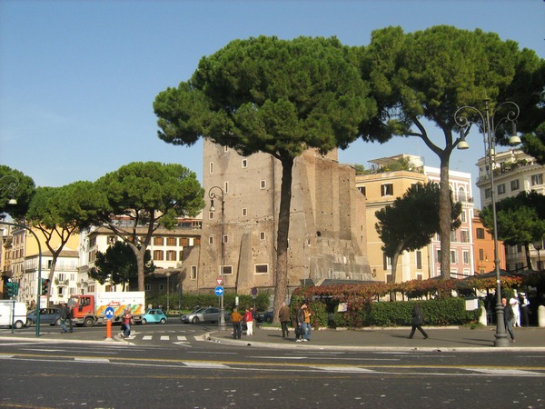 Римские сосны